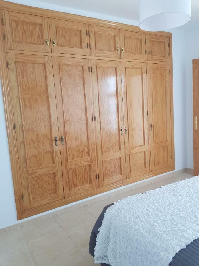 Апартаменты Apartamento Centro De Нерха Экстерьер фото