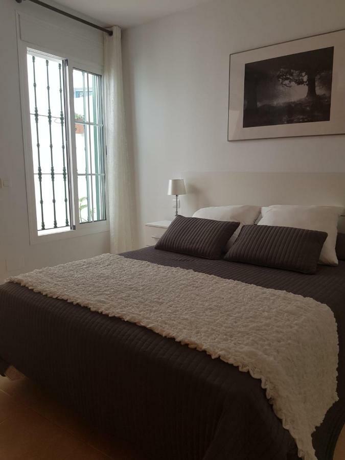 Апартаменты Apartamento Centro De Нерха Экстерьер фото