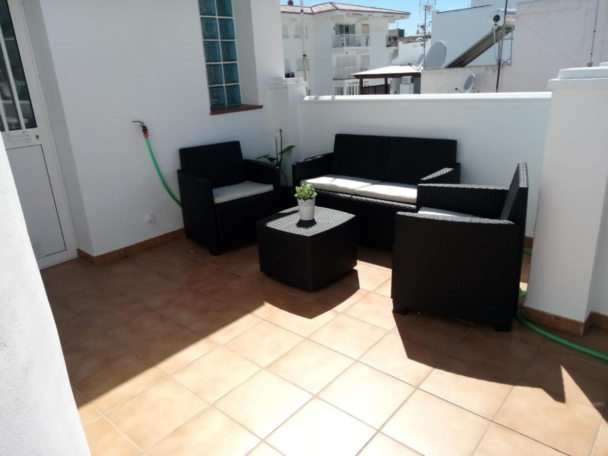 Апартаменты Apartamento Centro De Нерха Экстерьер фото